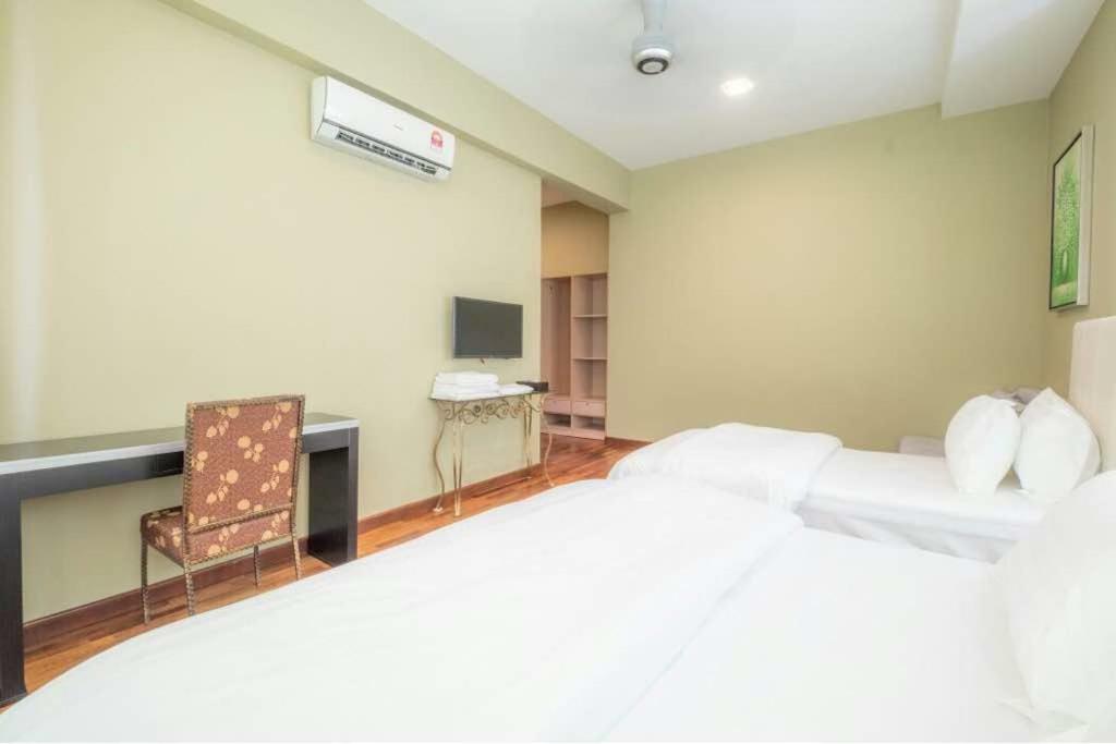 6, Persiaran Tanjung Bunga 3 Villa Batu Feringgi Exterior foto