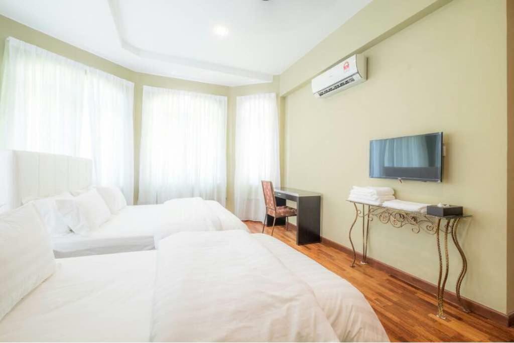 6, Persiaran Tanjung Bunga 3 Villa Batu Feringgi Exterior foto
